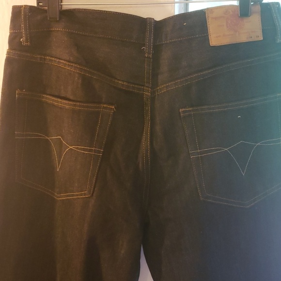 Jeans - Picture 3 of 4